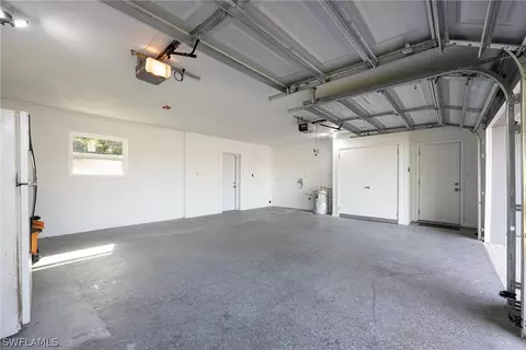 Exterior - 1453 River Rd, Moore Haven, FL 33471 photo 4 of 9
