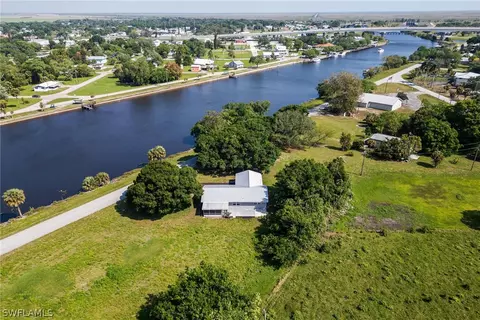 View/Area - 1453 River Rd, Moore Haven, FL 33471 photo 2 of 6