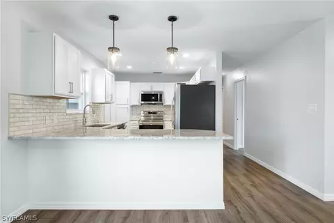 Kitchen - 1453 River Rd, Moore Haven, FL 33471 photo 1 of 7