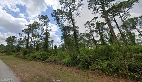 2005 Columbus Ave, Alva, FL 33920