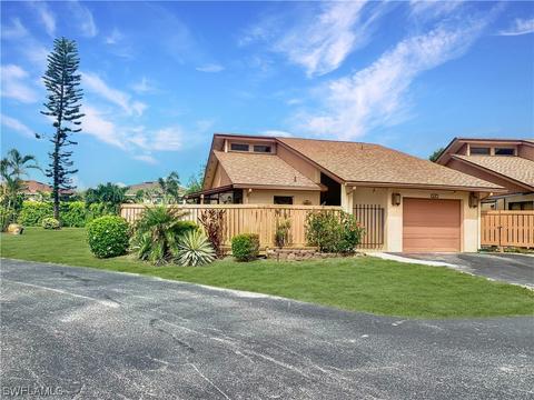 6446 Royal Woods Dr, Fort Myers, FL 33908