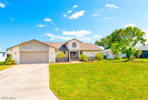 2110 SE 14th St, Cape Coral, FL 33990