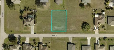 313 NE 13th Ter, Cape Coral, FL 33909
