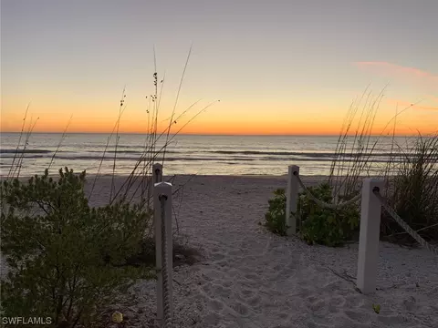 26000 Hickory Blvd #302, Bonita Springs, FL 34134
