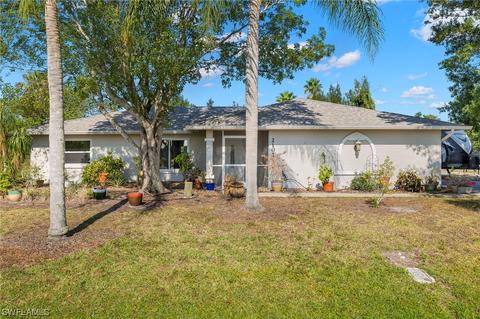 2101 Bahama Ave, Fort Myers, FL 33905