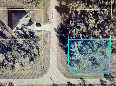 853 Fullerton Ave S, Lehigh Acres, FL 33974