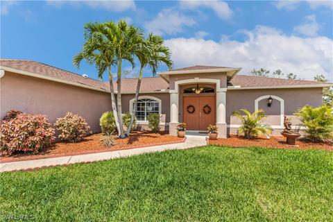 825 NE 6th Pl, Cape Coral, FL 33909