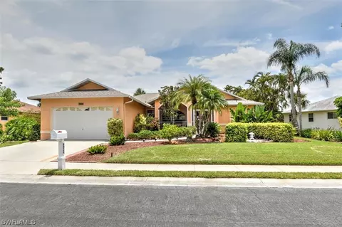 8824 Bracken Way, Fort Myers, FL 33908