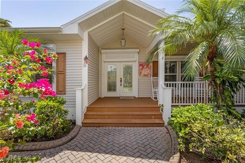 15549 Caloosa Creek Cir, Fort Myers, FL 33908