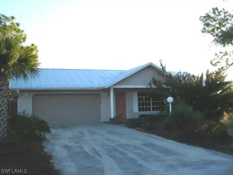 487 NE 4th Ave, Cape Coral, FL 33909