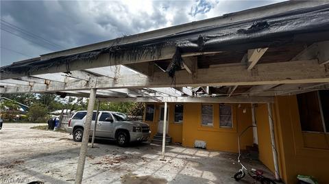 4252 Woodside Ave, Fort Myers, FL 33905