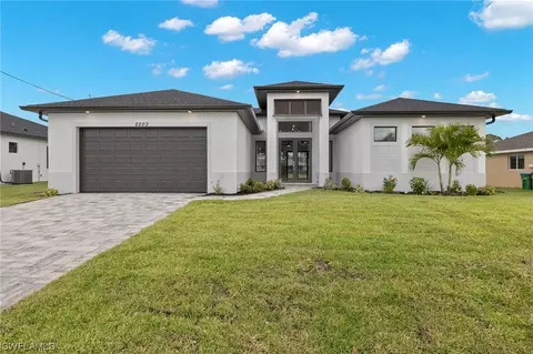 2203 NE 5th Ter, Cape Coral, FL 33909