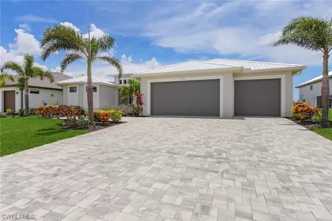 3320 NW 2nd Ter, Cape Coral, FL 33993