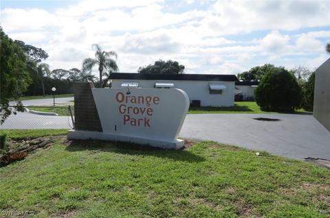 45 Tangelo Ct, Lehigh Acres, FL 33936