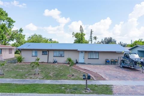 30 Skipton Cir, Fort Myers, FL 33905