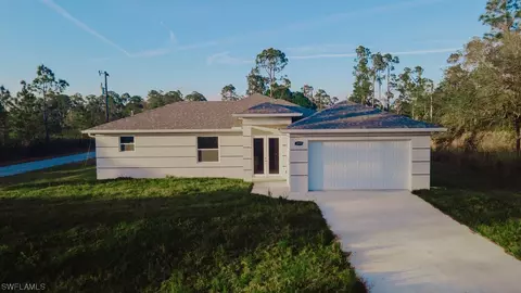 3901 E 8th St, Lehigh Acres, FL 33972
