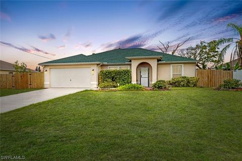 18 NW 28th Ter, Cape Coral, FL 33993