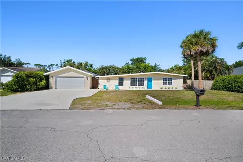 19034 Flamingo Rd, Fort Myers, FL 33967