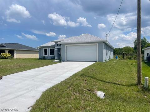 3005 25th St W, Lehigh Acres, FL 33971