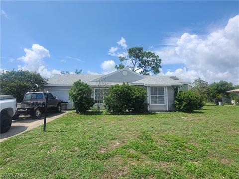 256 Ground Dove Cir, Lehigh Acres, FL 33936