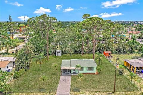 2244 Williams Dr, Fort Myers, FL 33901