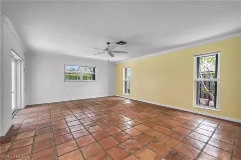 457 Cypress Way E, Naples, FL 34110 photo 17