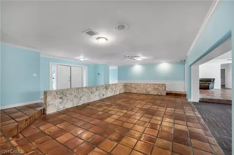 457 Cypress Way E, Naples, FL 34110 photo 15