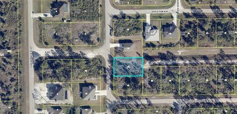 841 Holmes Ave, Lehigh Acres, FL 33974