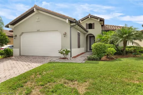 12471 Kentwood Ave, Fort Myers, FL 33913