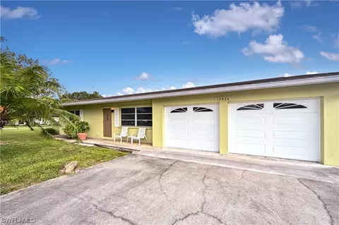 10826 Ragsdale St, Bonita Springs, FL 34135