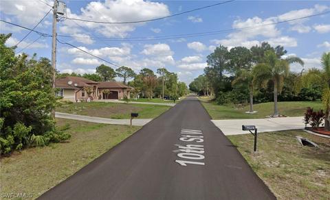 2918 10th St W, Lehigh Acres, FL 33971