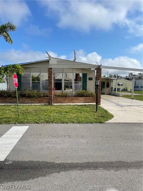 3349 Galaxy Way, North Fort Myers, FL 33903