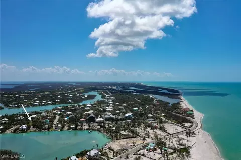 2562 Coconut Dr, Sanibel, FL 33957
