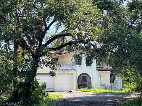 1340 Ivan Blvd, Labelle, FL 33935