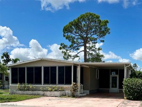 5340 Forest Park Dr, North Fort Myers, FL 33917