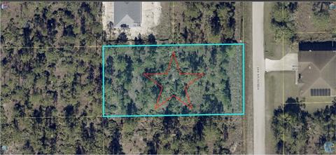 921 Hibiscus Ave, Lehigh Acres, FL 33972