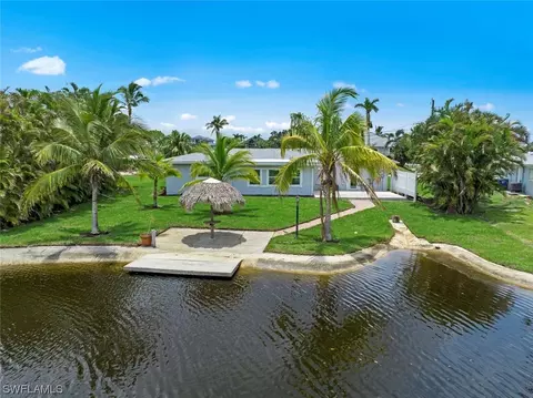 6120 Plumosa Ave, Fort Myers, FL 33908