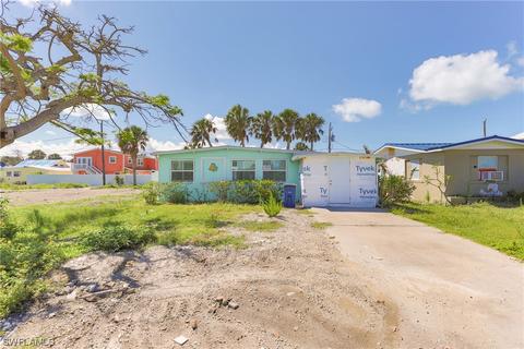 160 Washington Ave, Fort Myers Beach, FL 33931