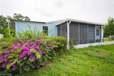 8075 Ebson Dr, North Fort Myers, FL 33917