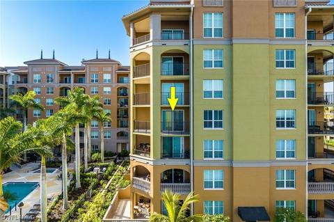 2825 Palm Beach Blvd #402, Fort Myers, FL 33916