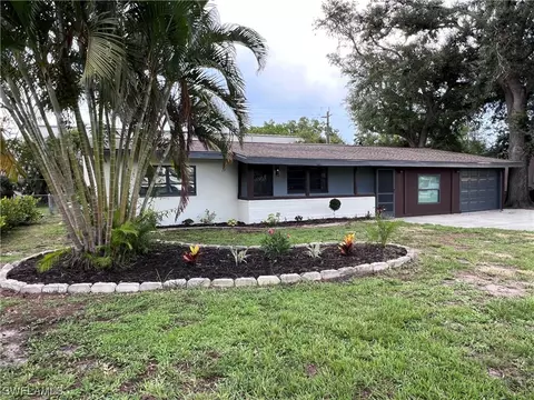 1423 Davis Dr, Fort Myers, FL 33919