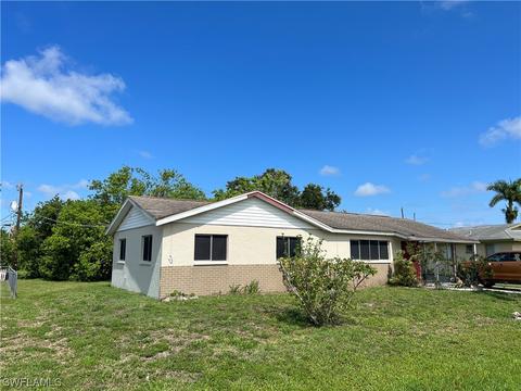 2145 Dominica Ave, Fort Myers, FL 33905