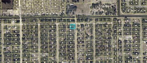 201 W 18th St, Lehigh Acres, FL 33972