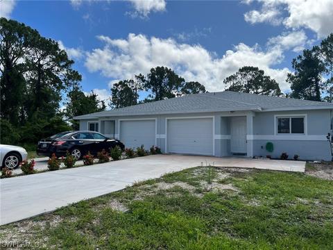 2209-2211 Kendall Ave S, Lehigh Acres, FL 33973