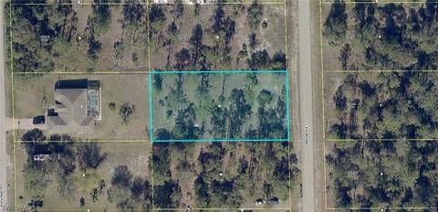 511 Canton Ave, Lehigh Acres, FL 33972