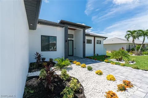 2004 Savona Pkwy W, Cape Coral, FL 33914