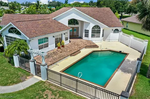 300 Cleveland Ave, Lehigh Acres, FL 33936