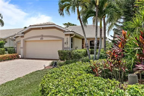 2221 Carnaby Ct, Lehigh Acres, FL 33973