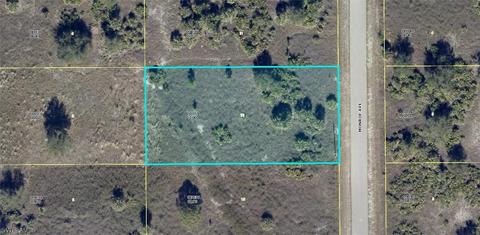 1515 Monroe Ave, Lehigh Acres, FL 33972
