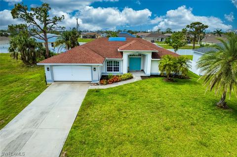1612 SW 12th Ln, Cape Coral, FL 33991
